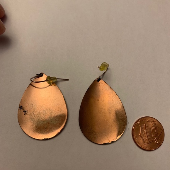 Hand painted one of a kind oval earrings - Picture 3 of 3